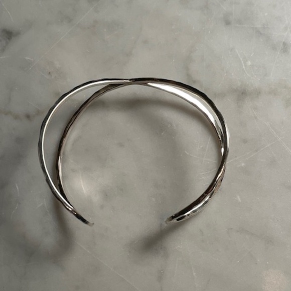 Blue Ruby Hammered 925 Silver Criss Cross Cuff - Picture 8 of 11